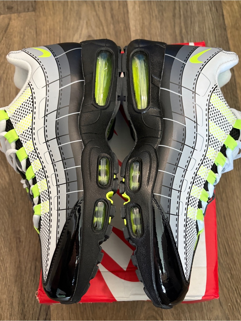 Size - 9.5 Nike air max 95 Neon/LEGO collaboration Athletic Sneakers - Picture 3 of 6